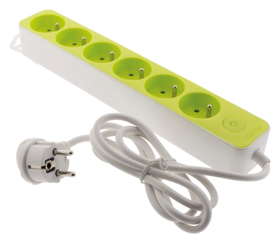 zenitech-multiprise-4-prises-16a-avec-interrupteur-blanc image 1