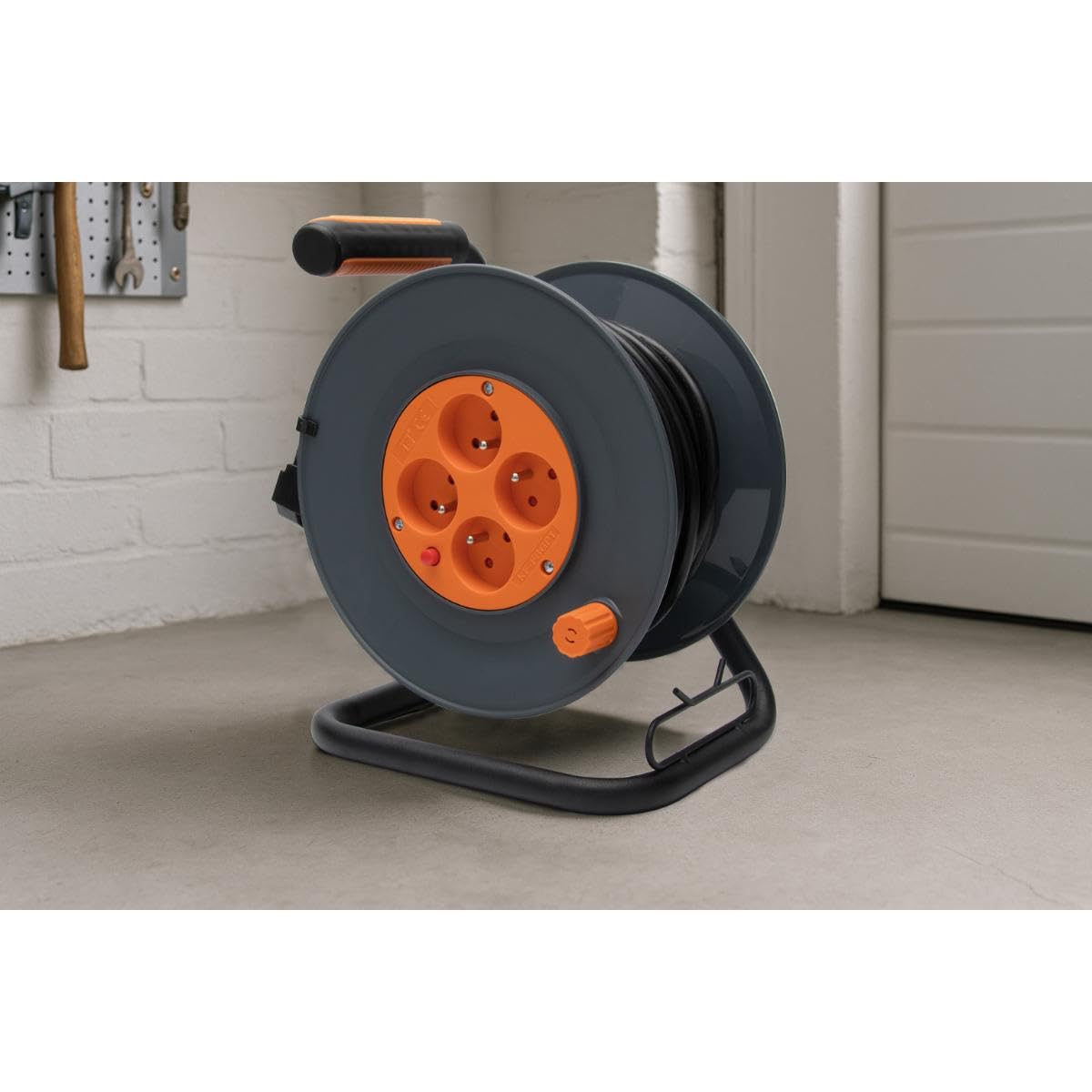 zenitech-enrouleur-4-prises-2p-t-16a-25m image 7